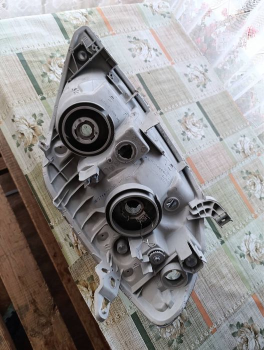 Ляв фар за Toyota Corolla