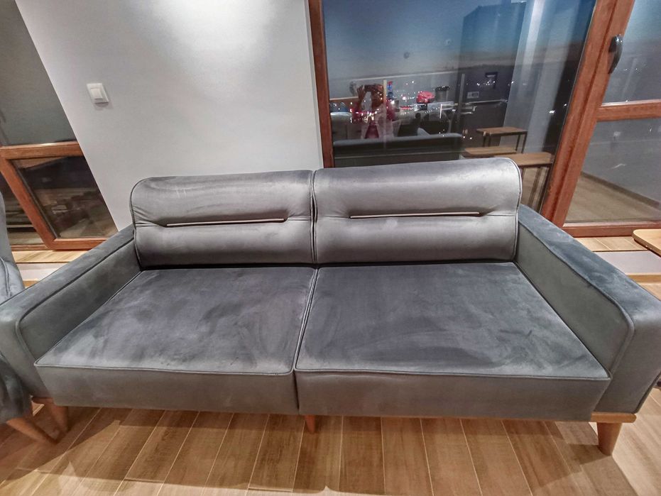 Чисто нов неупотребяван диван