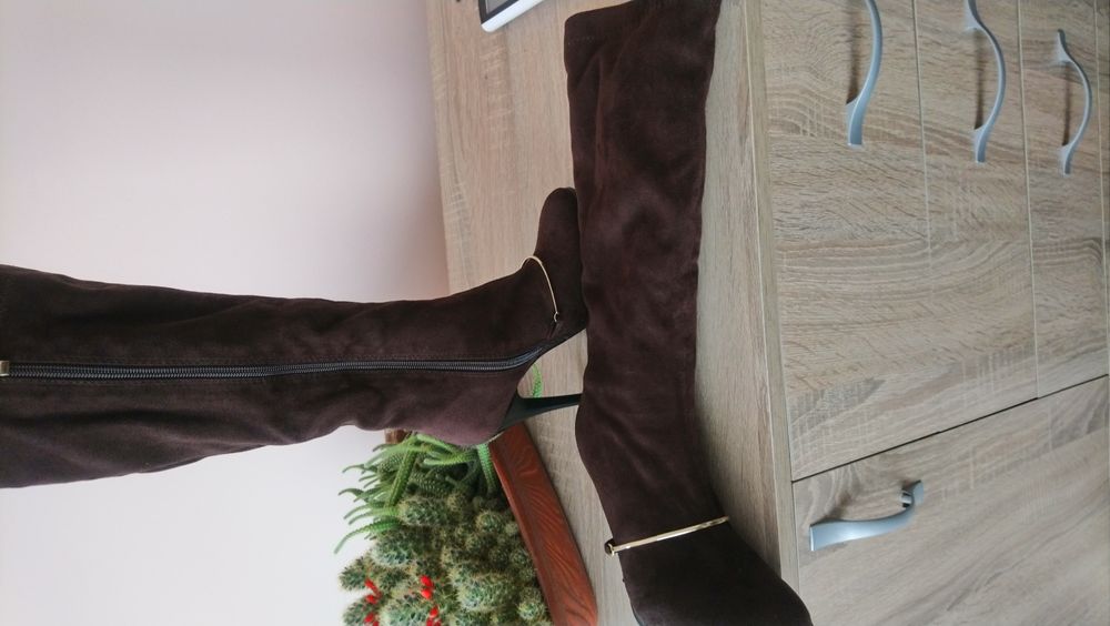 Дамски обувки високи