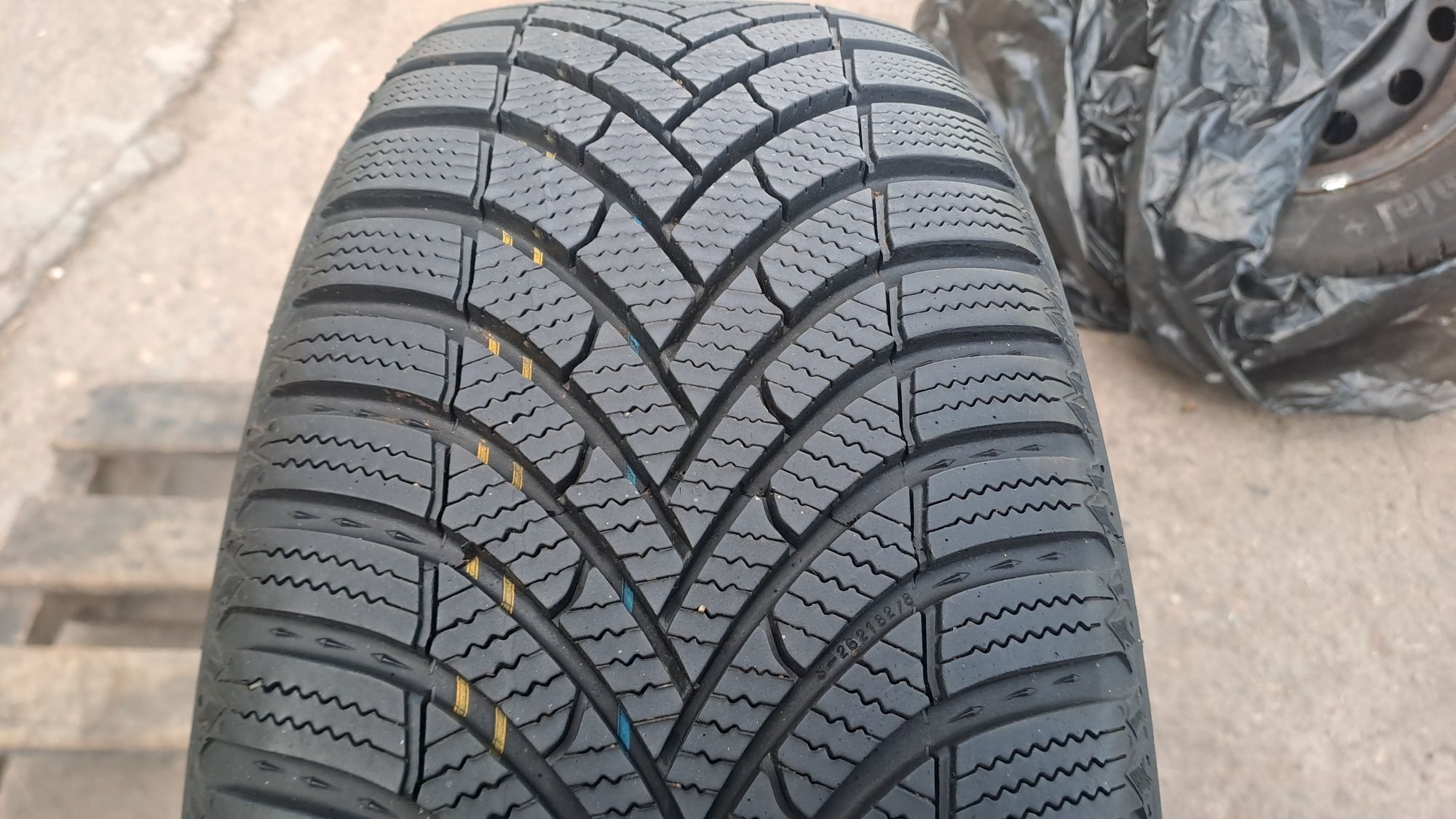 1бр. П. Нова 205/55/16 Semperit Speed-Grip 5