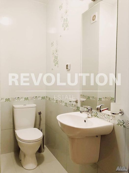 Дава се под наем Тристаен апартамент в Варна, Гръцка махала - 90 кв.м за 1100 € - Снимка #5