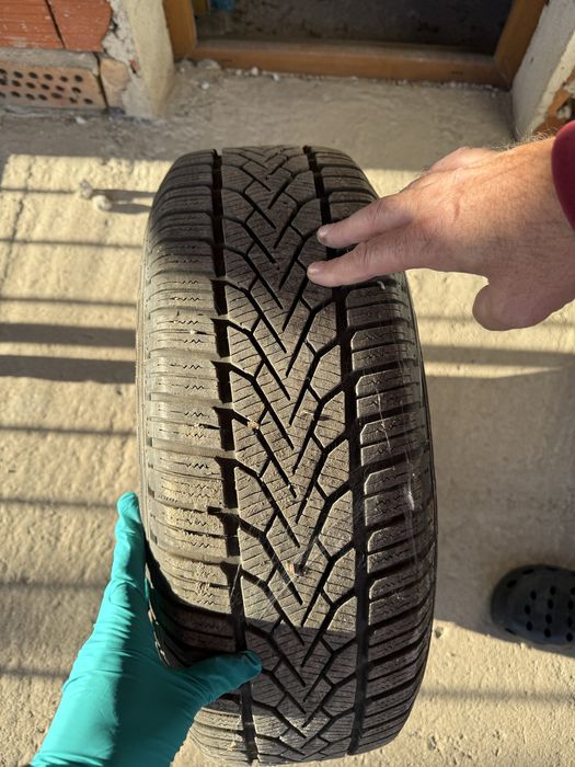 Зимни гуми Semperit