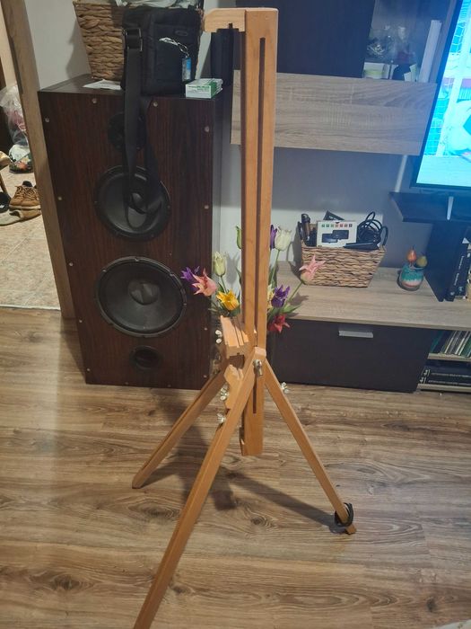 Нов статив за рисуване