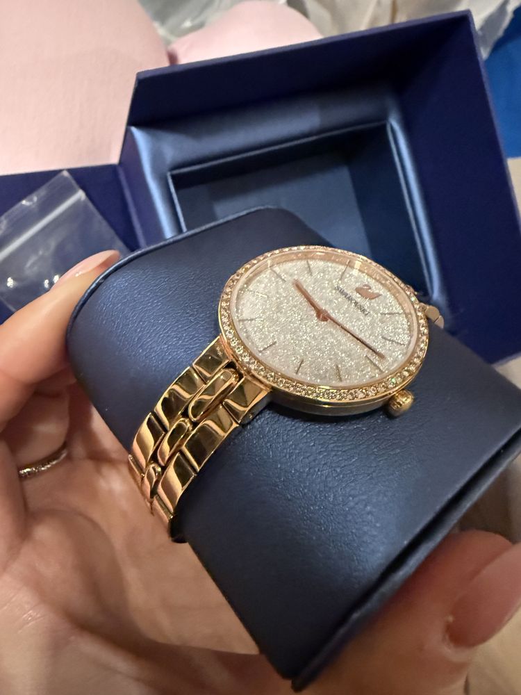 Swarovski - Часовник COSMOPOLITAN