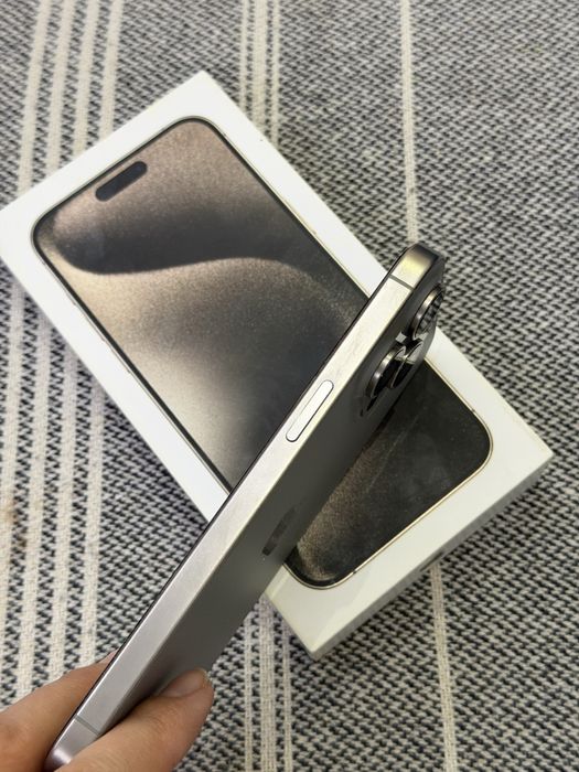 Продается iphone 15 pro max titanium сим+esim в идеальном состояние