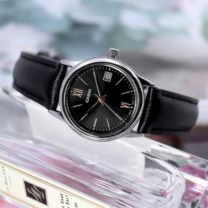 Женские наручные кварцевые часы Casio LTP-V002L-1B3UDF. Оригинальные.