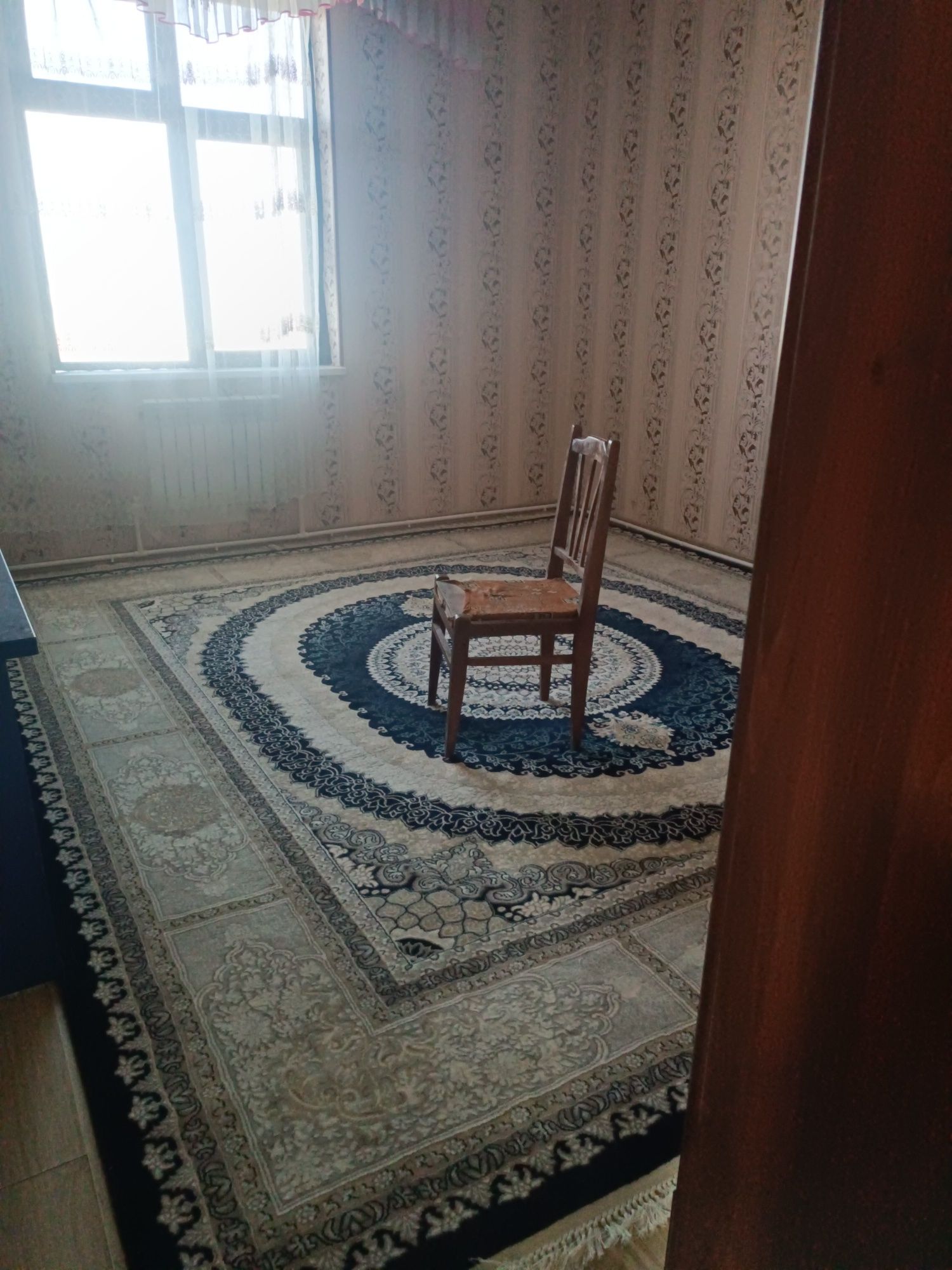 ijaraga qizlarni oladi