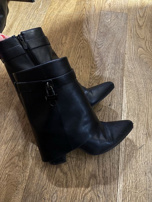 Зимни ботуши на ток