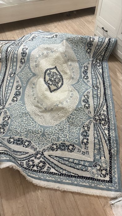 Продам Два ковра