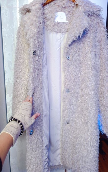 Палто с естествен косъм от лама