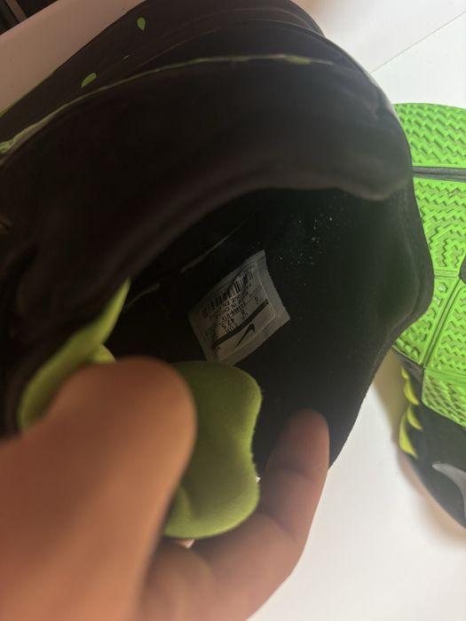 Nike kyrie 4 halloween