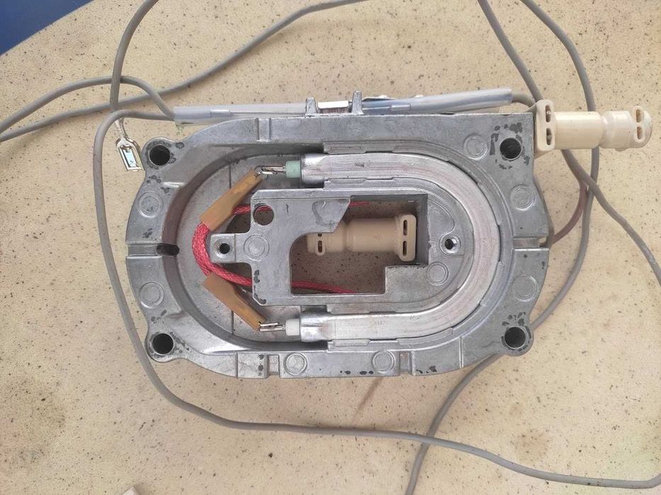 Продавам  употребяван бойлер за кафемашина DELONGHI