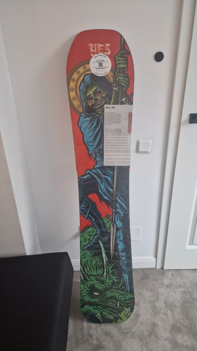 Snowboard Yes All-in 160W (wide) nouă + legături bonus