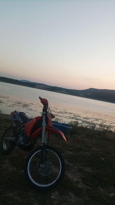 Ktm exc 525.           .