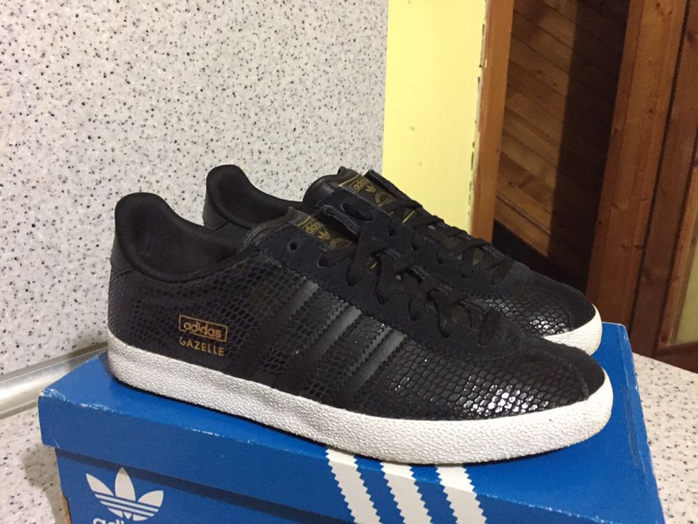 ОРИГИНАЛНИ *** Adidas Originals Gazelle Snake Edition .