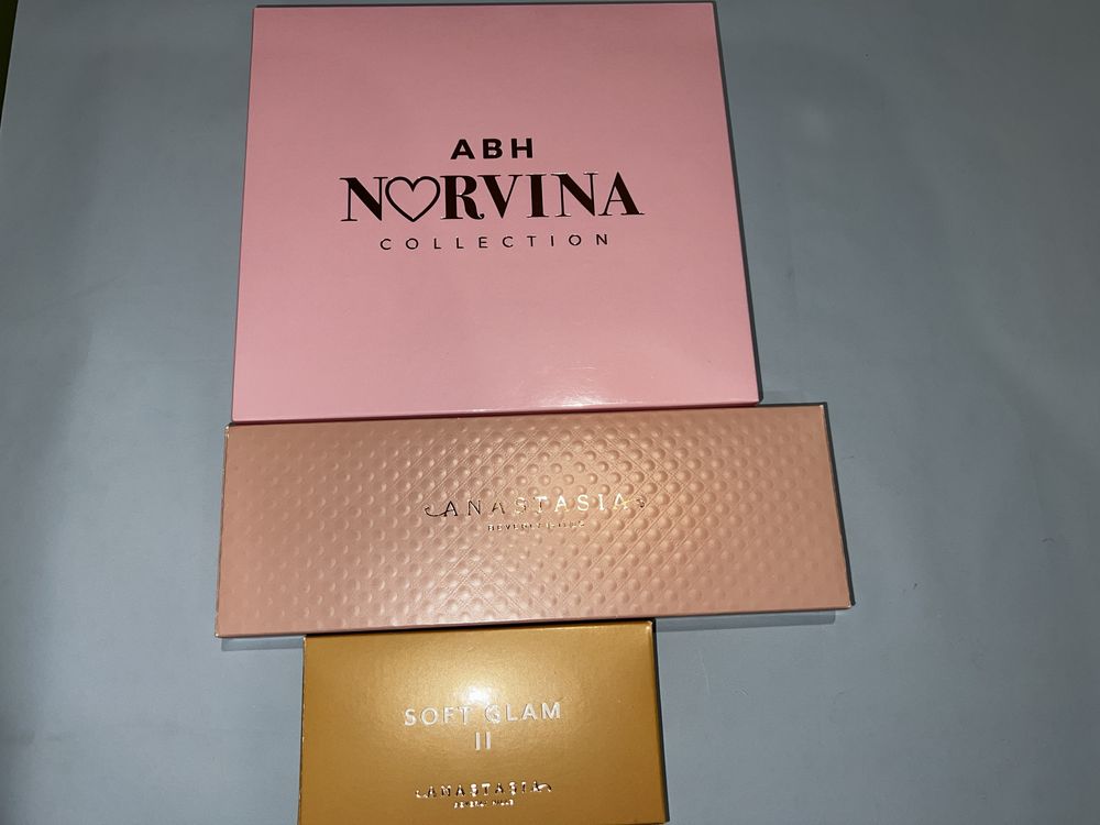 Палитри Huda,Natasha Denona,Charlotte Tilbury,ABH,Kylie,Too faced и др