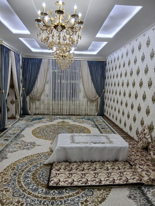 Срочно продаётся двух этажный новый дом.