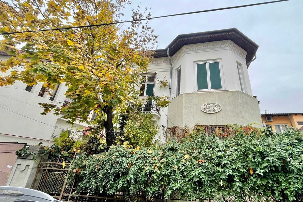 Particular vand vila P+1+M zona Vitan Dudesti