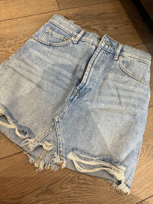 Пола и къси панталонки от Zara