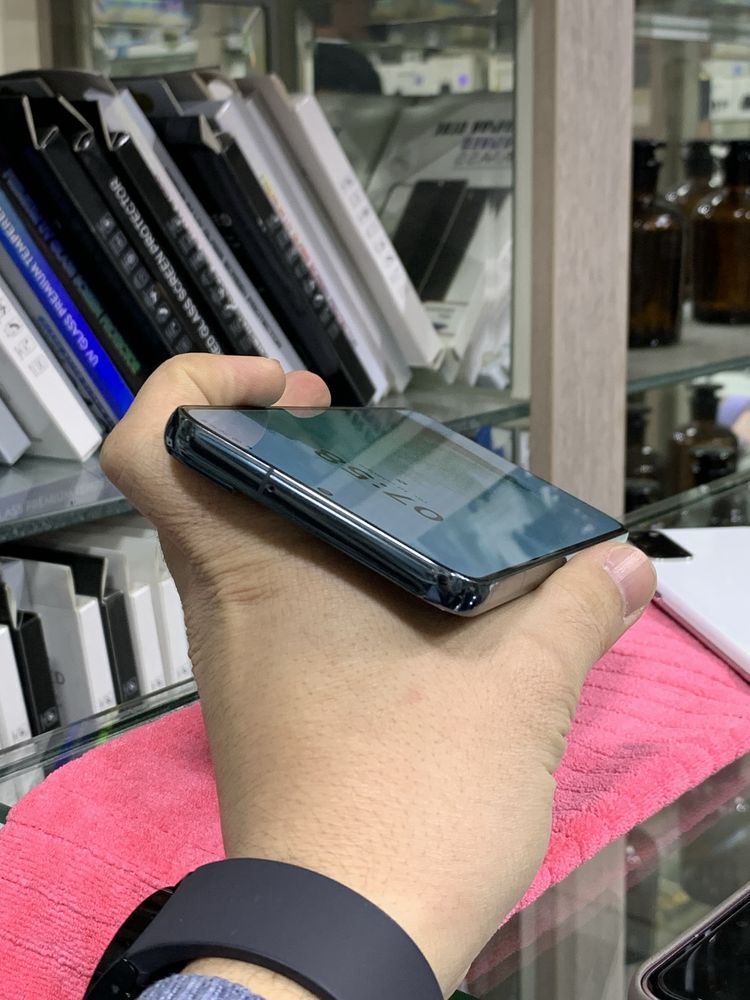 Samsung S22 xotirasi 8/256GB
