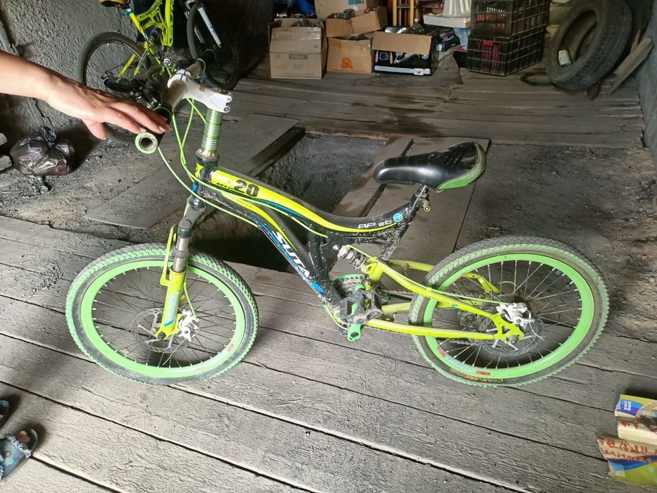 Велосипед зелёный