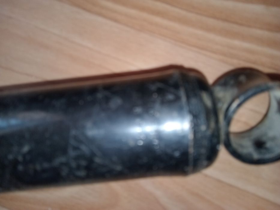 Продам амортизатор уаз 1штука