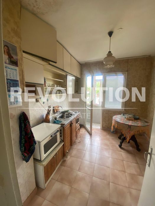 Дава се под наем Тристаен апартамент в Пловдив, Кючук Париж - 90 кв.м за 325 € - Снимка #3