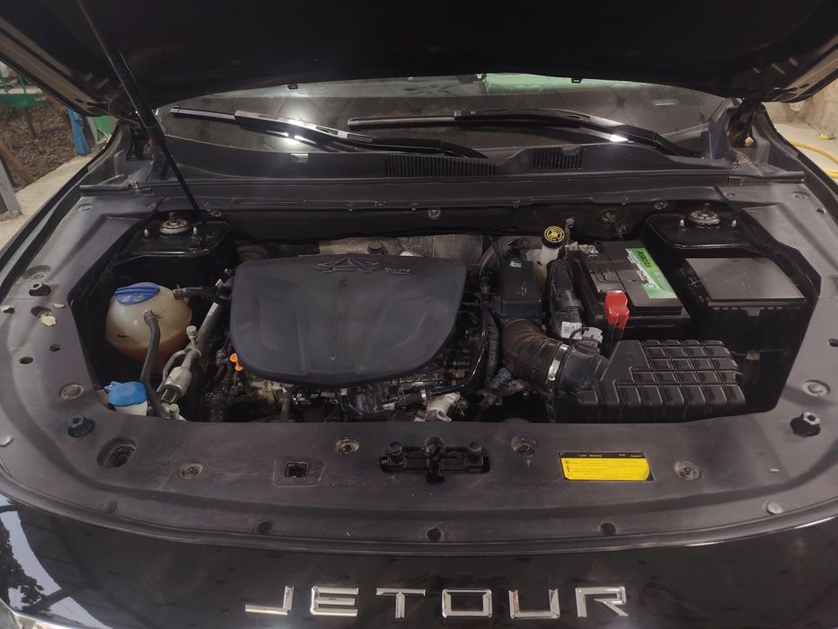 Jetour x70 plus 1.6t full pozisiya