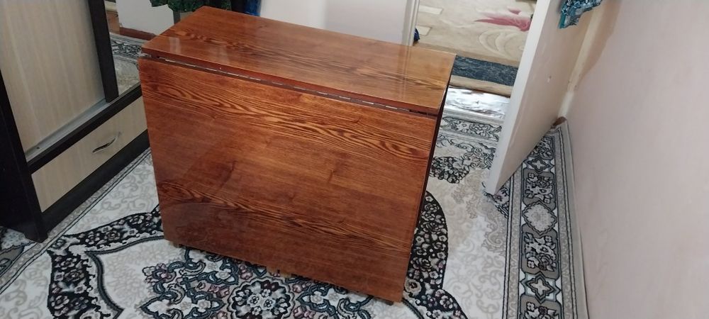 Продам раскладной стол  столь 

Прочный деревянный стол в о