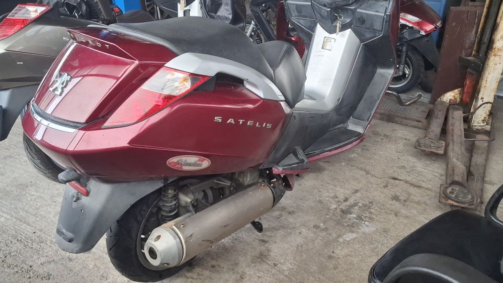 Piese pt, Peugeot Satelis