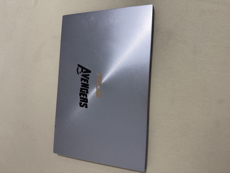 ASUS Zenbook 13 UM431