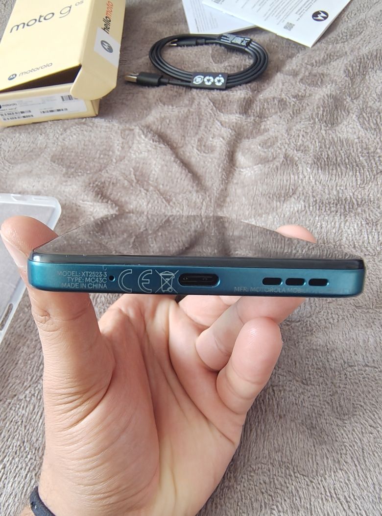 Телефон Motorola G05