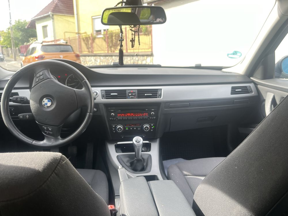 BMW seria 3 320i 150cp