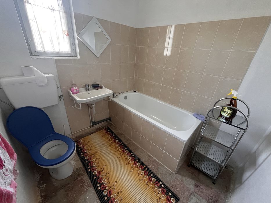 Casa de vanzare- Campulung Muscel- pozitie excelenta, cartier linistit