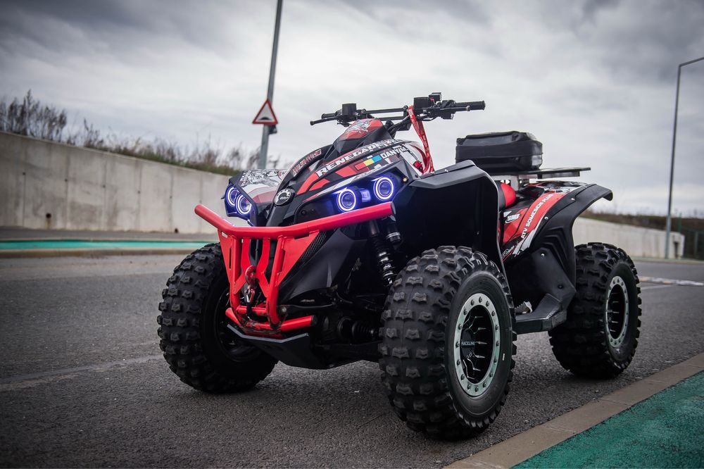 Vand Can-Am Renegade Triple Black 1000R