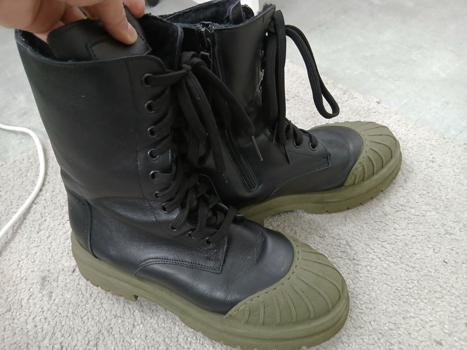 Продам сапоги новые