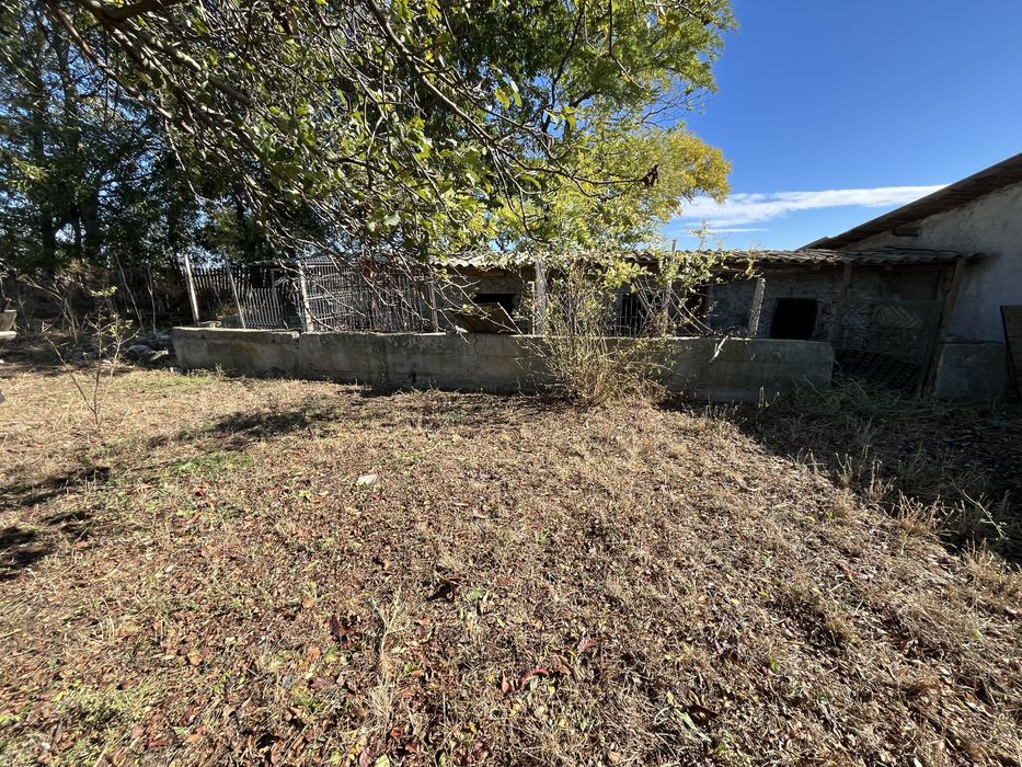 Proprietate completă cu teren de 5.300 mp