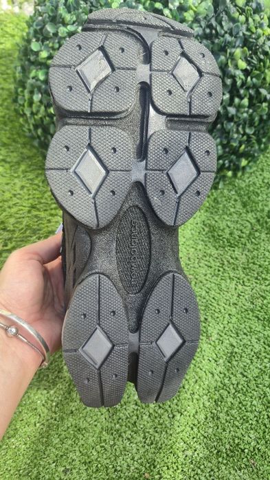 New balance Mai multe detalii în descriere