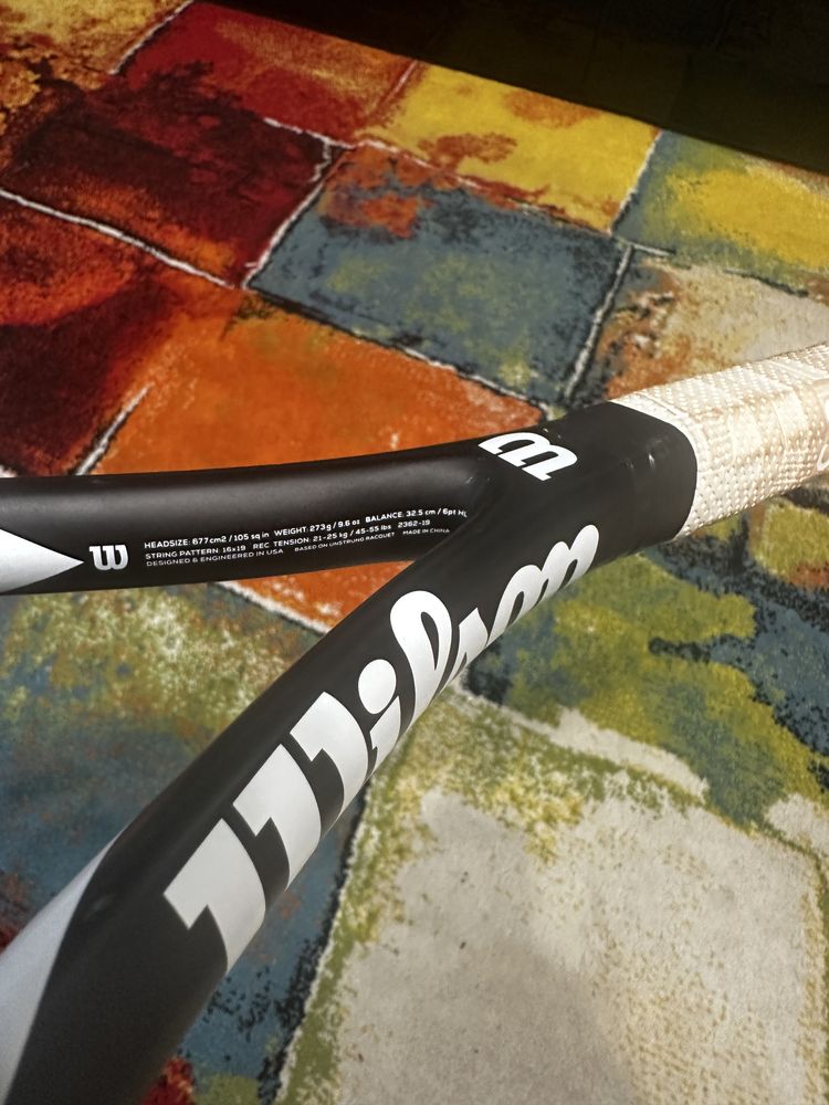 Rachete tenis Yonex Ezone 100L si Wilson federer team 105