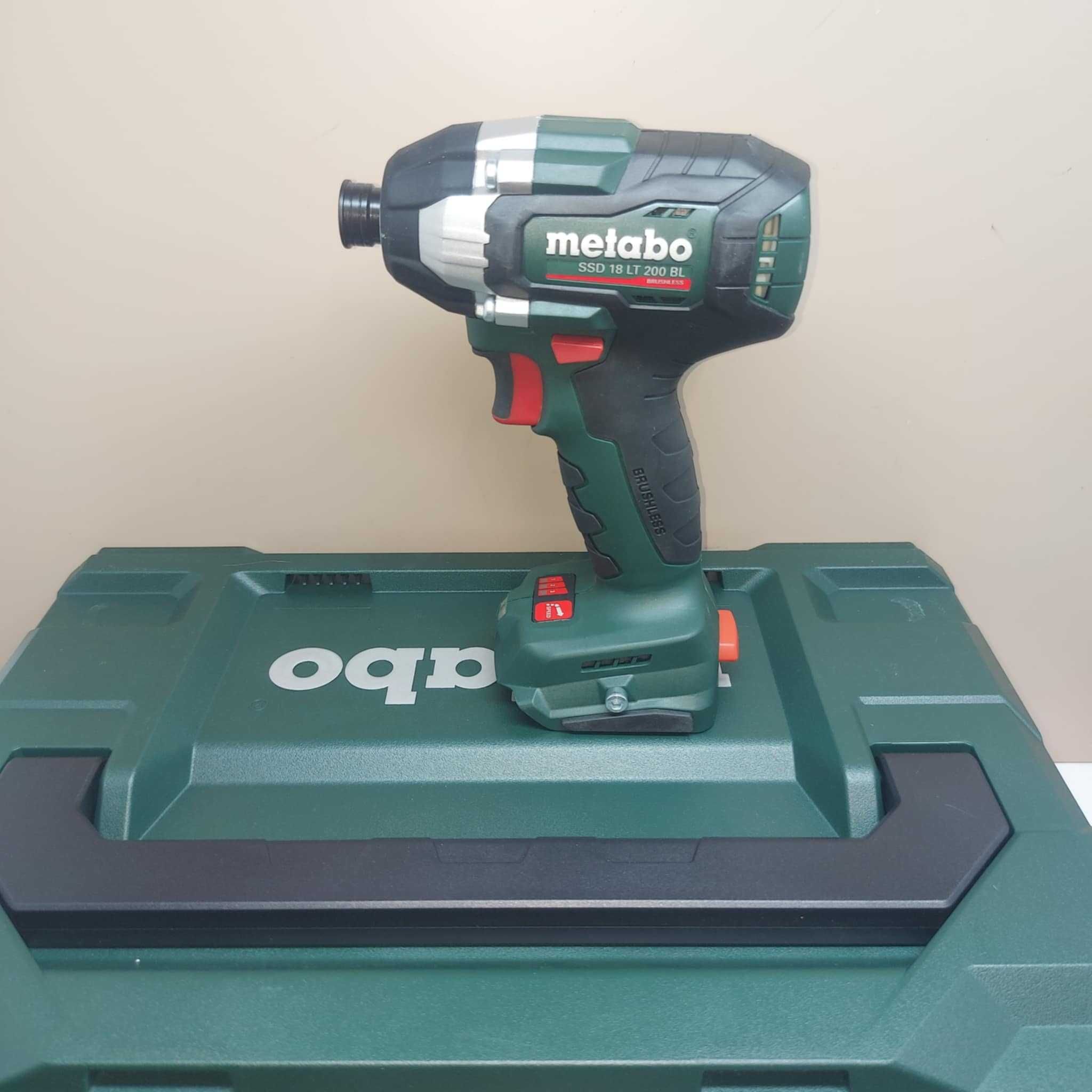 Мощен безчетков импакт Metabo SSD 18 LT 200 BL