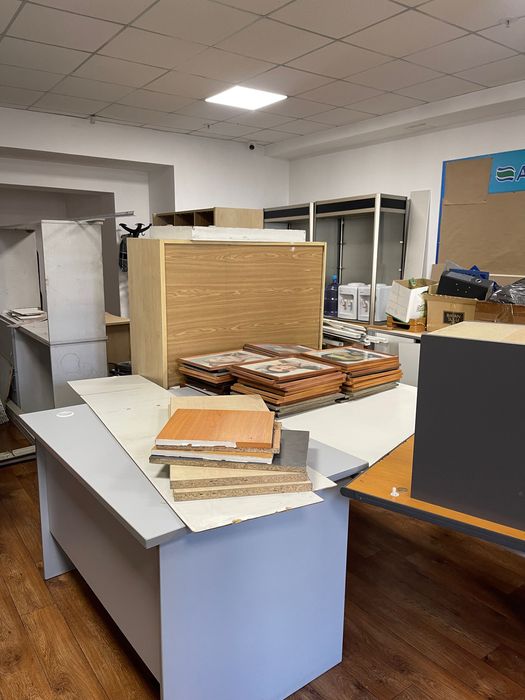 Продаем офисную мебель