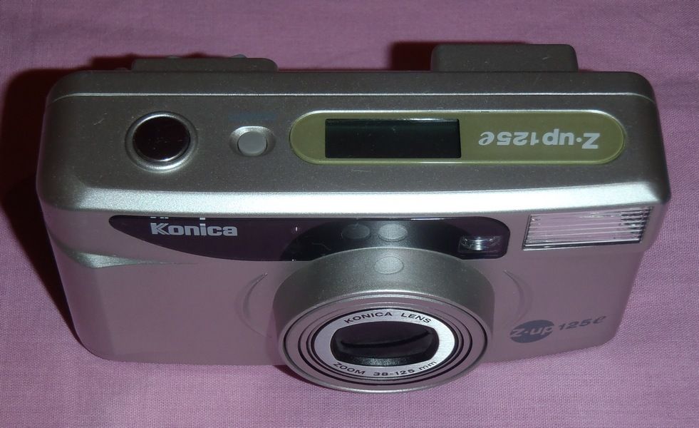 компактный пленочный фотоаппарат  KONICA качество уровня OLYMPUS