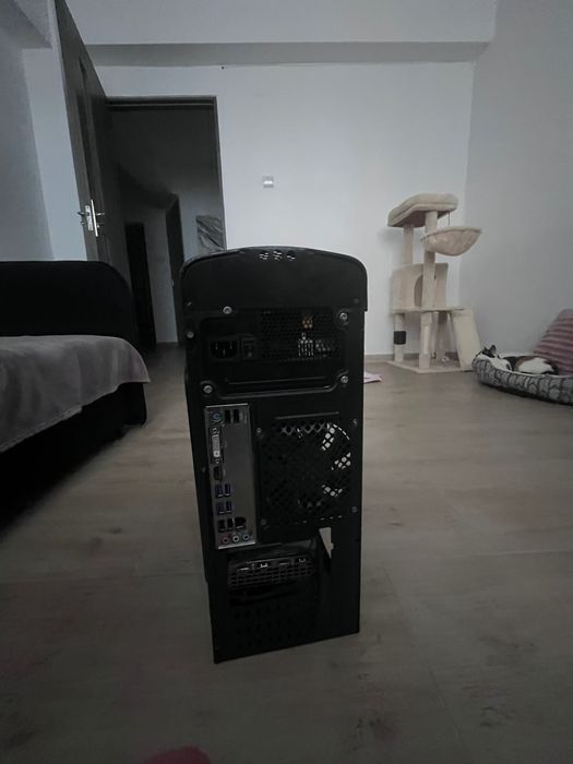PC Gaming Ryzen 5 5600X / RTX 3060 12GB / 48GB RAM / 1TB M.2 + SSD