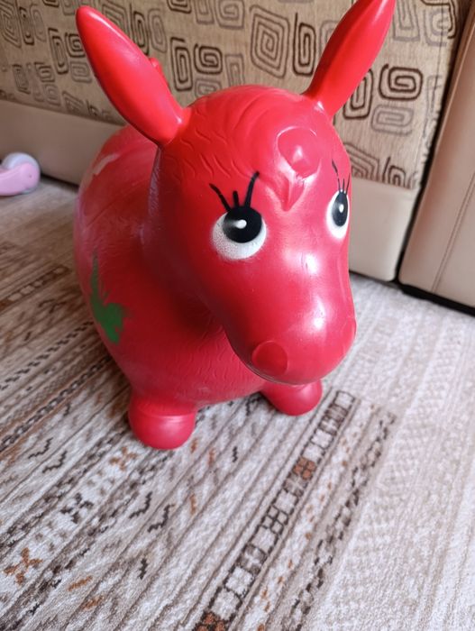 Animalut gonflabil de sarit , din cauciuc , Rosu