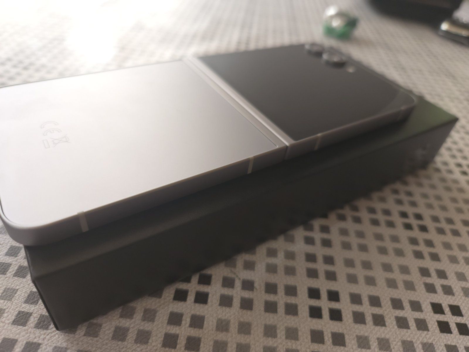 Samsung Galaxy Z Flip6