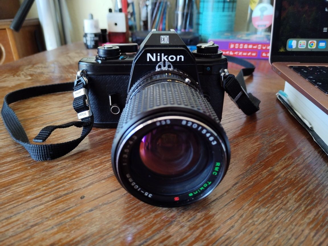 Nikon EM film + Tokina 35-105mm și macro 75-250mm
