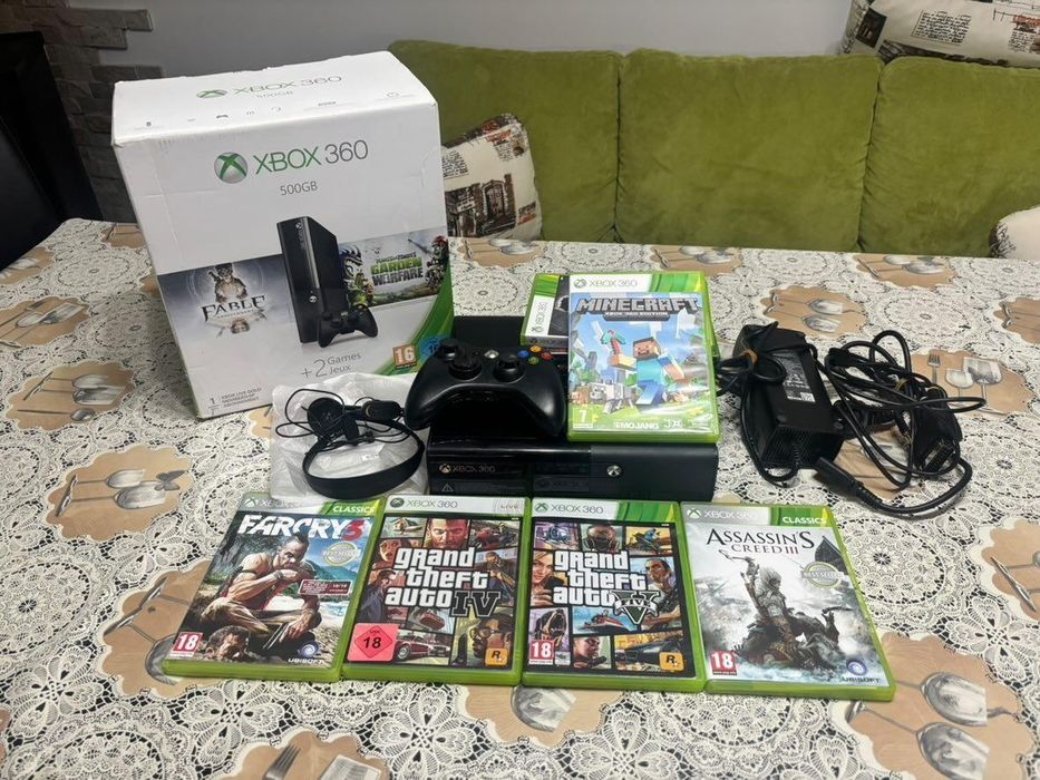 Продавам Xbox 360 - 500GB