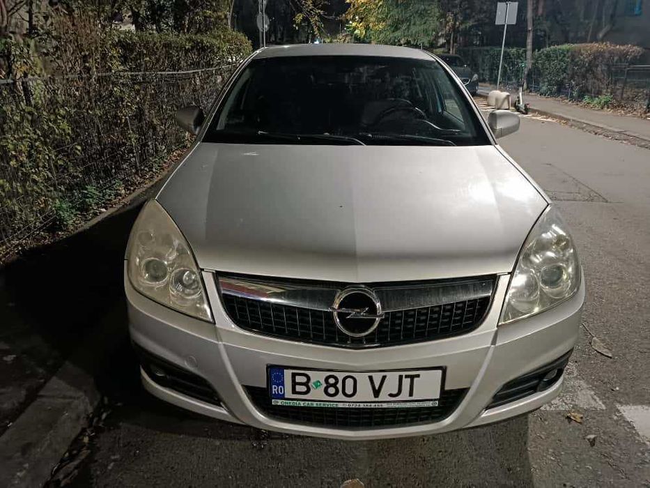 Opel Vectra 1.9CDTI, 150 CP, pilot automat, roti iarna, senzor ploaie.