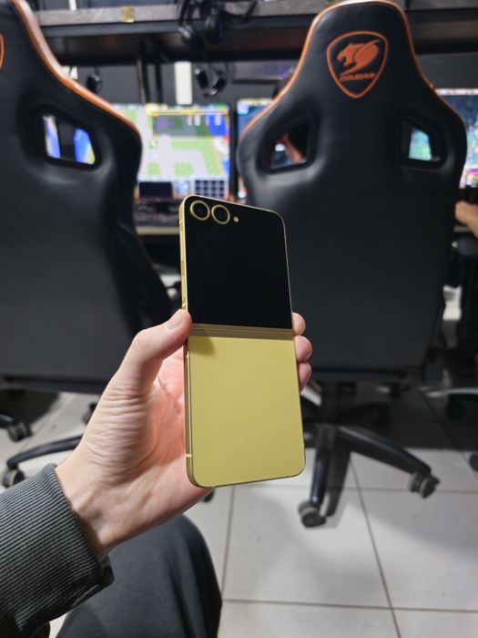Срочно z flip 6 сотилади