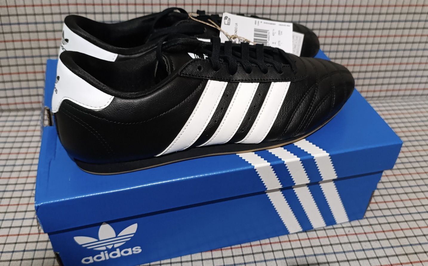 Нови ADIDAS Originals маратонки